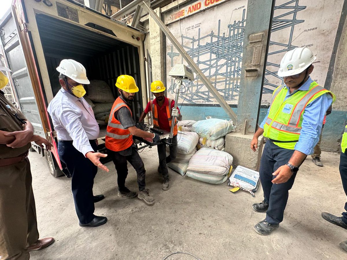 Customs and cargo clearance environment